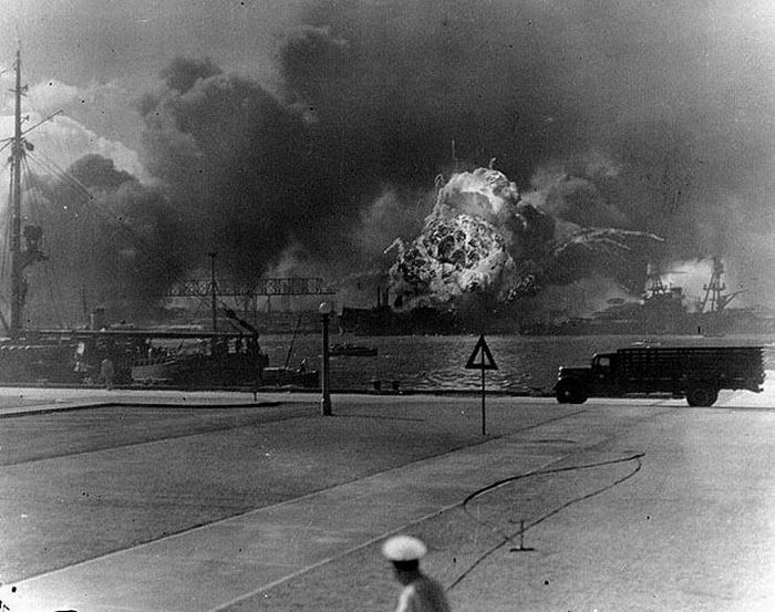 Attack on Pearl Harbor (58 pics)