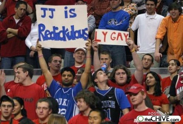 Awesome Fan Made Sports Signs (15 pics)