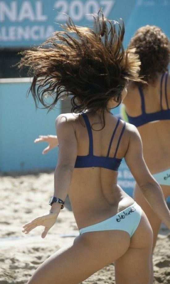 Beach Volleyball Cheerleaders. Part II (27 pics)