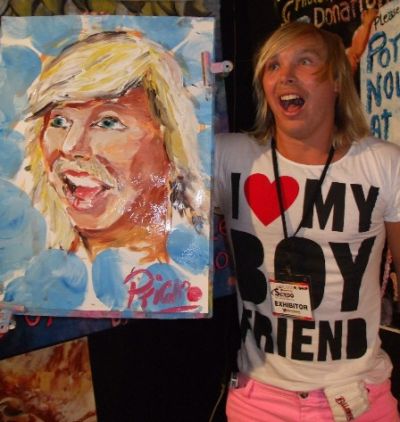 People and Their Penis Portraits (40 pics)