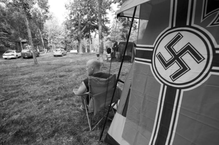 Modern American Neo-Nazis (41 pics)