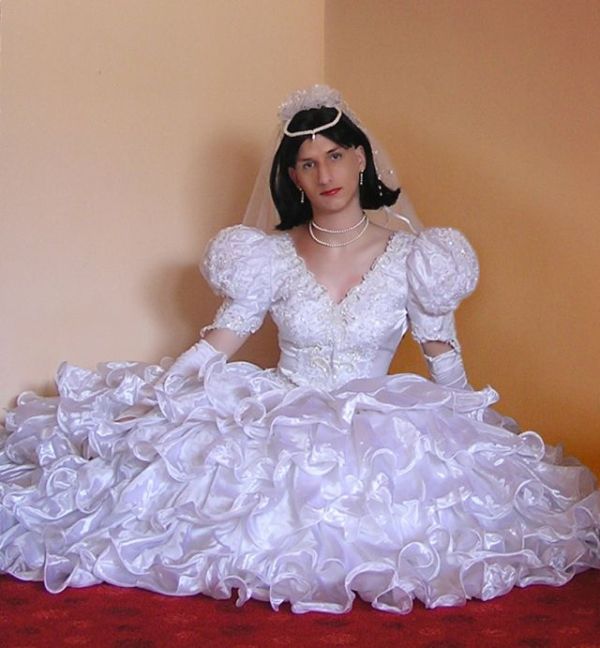 Not my kind of brides... (28 pics)
