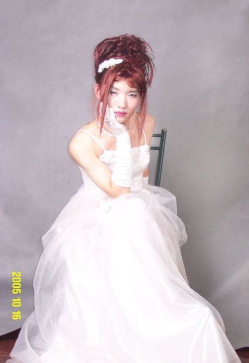 Not my kind of brides... (28 pics)