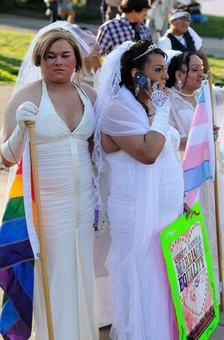 Not my kind of brides... (28 pics)