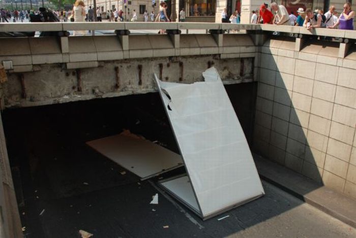 Serial Tunnel (50 pics)