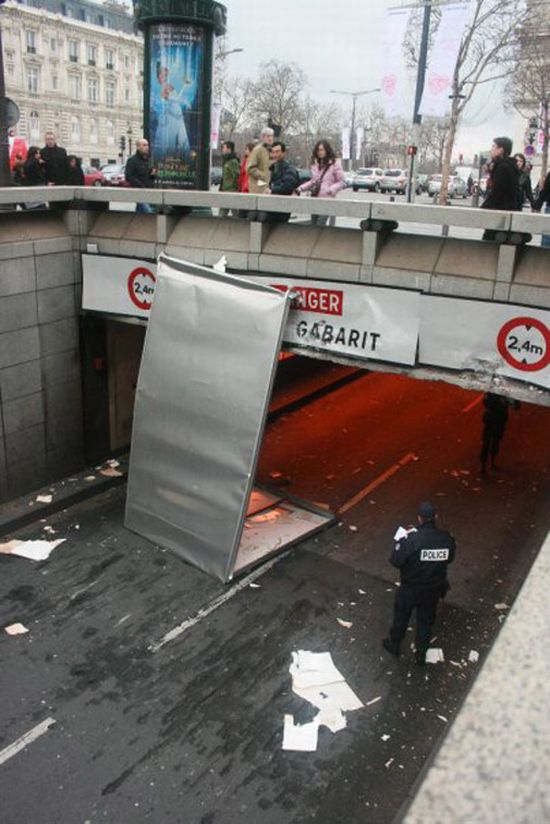 Serial Tunnel (50 pics)