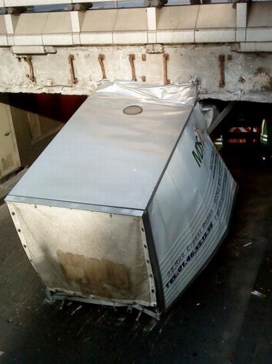 Serial Tunnel (50 pics)