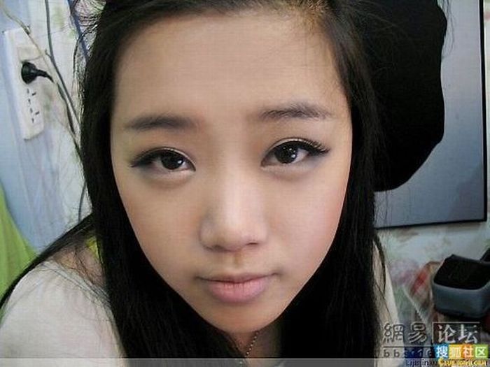 Asian Girl Before and After Makeup (13 pics)