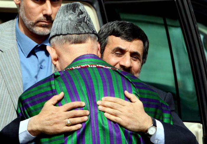 Friendship of Politicians (25 pics)