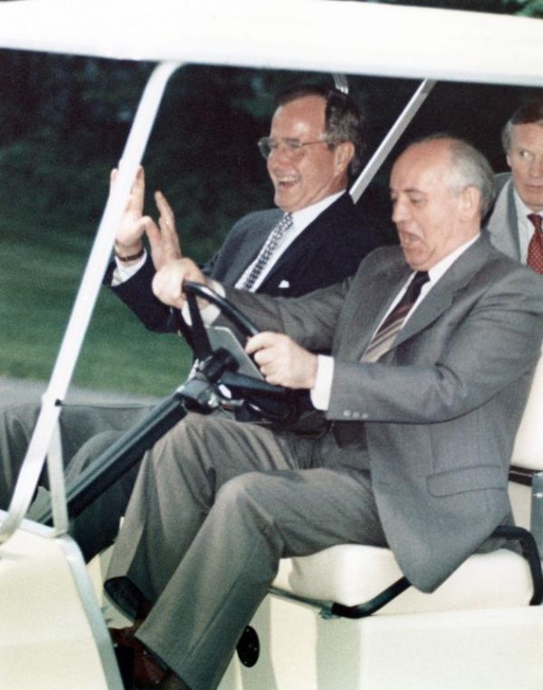 Friendship of Politicians (25 pics)