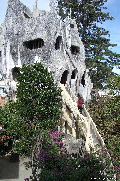 Strange House in Vietnam (51 pics)