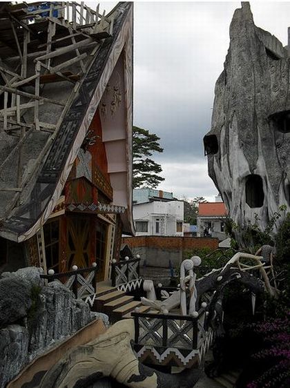 Strange House in Vietnam (51 pics)