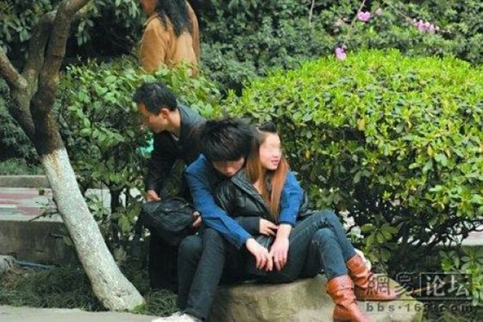 Blinded by Love (4 pics)