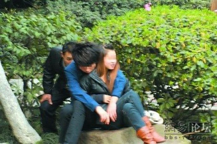 Blinded by Love (4 pics)