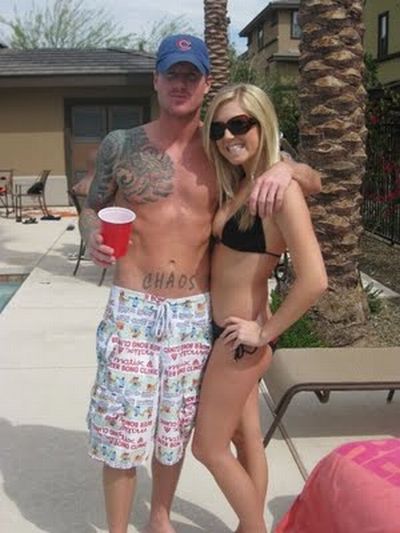Hot Chicks With Douchebags (25 pics)