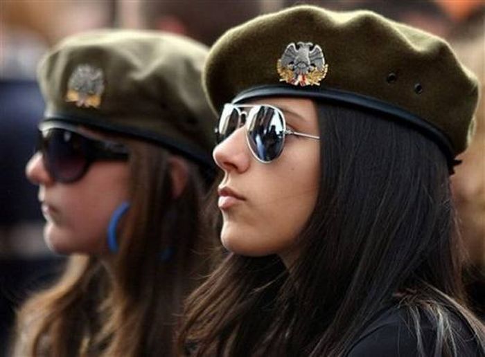 Military Women (48 pics)