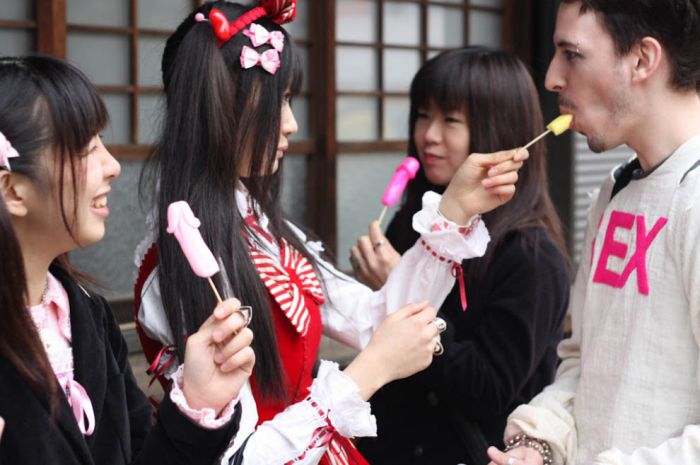 Japanese  Fertility Festival (18 pics)