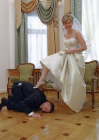 Stupid Photoshopped Wedding Photos (21 pics)
