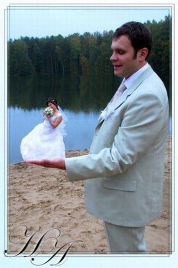 Stupid Photoshopped Wedding Photos (21 pics)