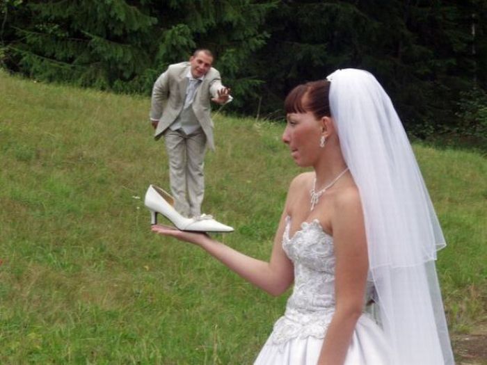 Stupid Photoshopped Wedding Photos (21 pics)