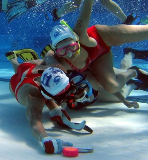 Underwater Sports (16 pics)