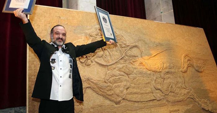 The Largest Nail And Toothpicks Mosaic Ever Made (26 pics)