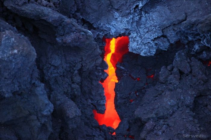 Volcano Eruption in Iceland (30 pics)