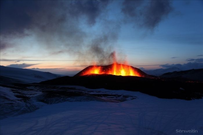 Volcano Eruption in Iceland (30 pics)