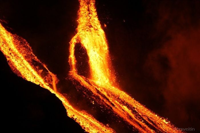 Volcano Eruption in Iceland (30 pics)