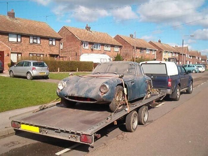 Abandoned Supercars (104 pics)