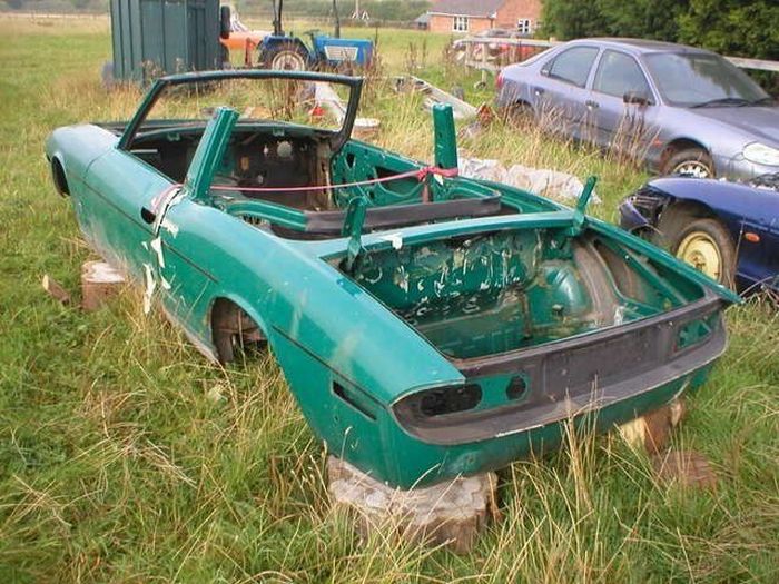 Abandoned Supercars (104 pics)