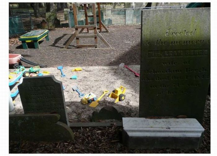 Cemetery Playground (5 pics)