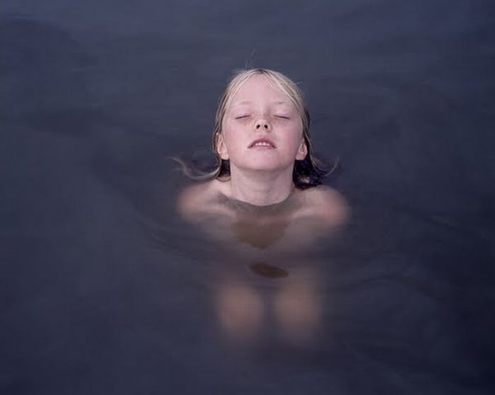 Creative Photographs by Julia Fullerton-Batten (40 pics)