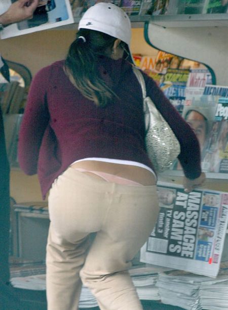 Celebrity Whale Tails (46 pics) .