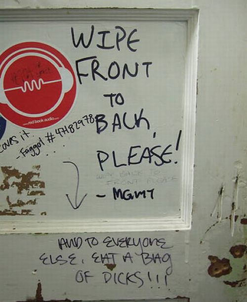 Funny Bathroom Writings (14 pics)