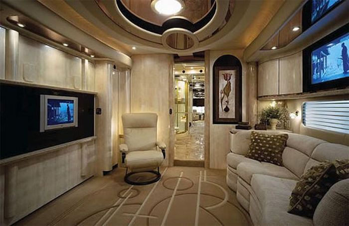 Luxurious Means of Transportation (42 pics)