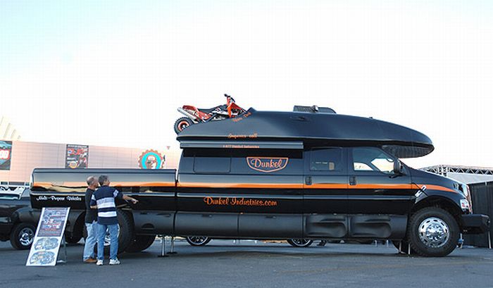 Luxurious Means of Transportation (42 pics)