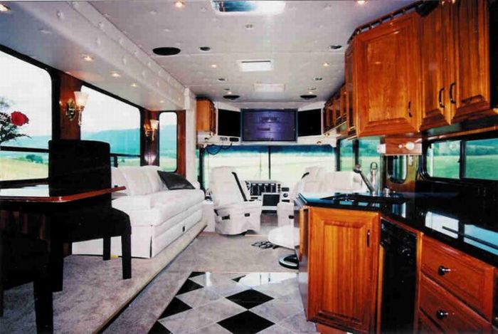 Luxurious Means of Transportation (42 pics)