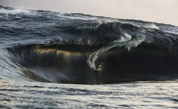 Giant Waves (15 pics)
