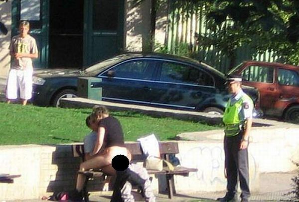 Public Sex or Caught in the Act (23 pics)