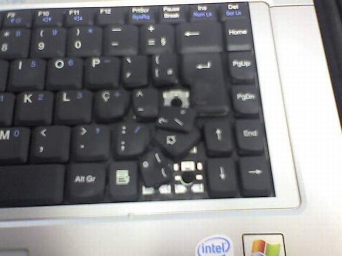 Hair Dryer vs Notebook (7 pics)
