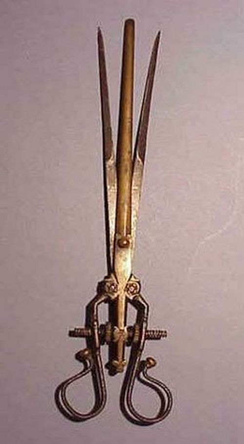 Old Surgical Tools (21 pics)