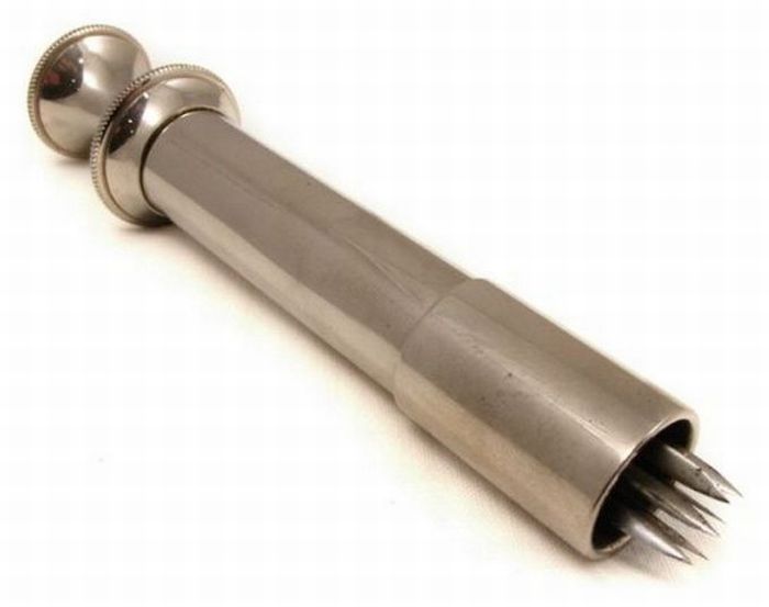 Old Surgical Tools (21 pics)