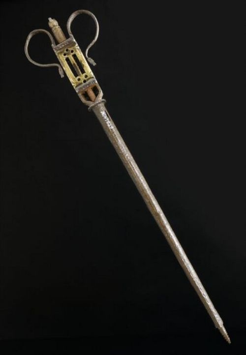 Old Surgical Tools (21 pics)