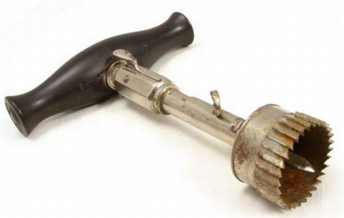 Old Surgical Tools (21 pics)