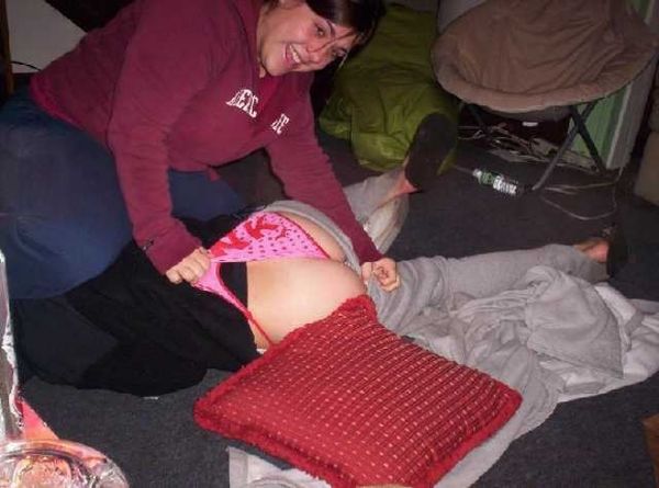 Fun with Pants (40 pics)