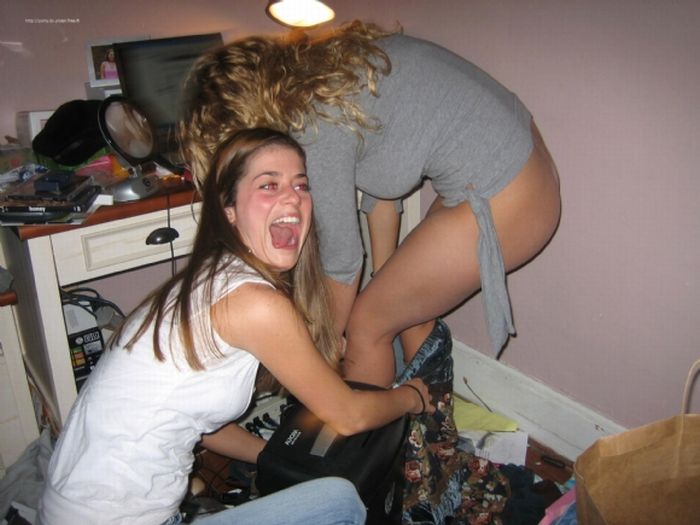 Fun with Pants (40 pics)