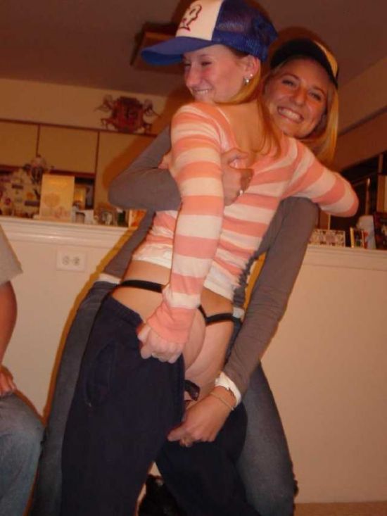 Fun with Pants (40 pics)