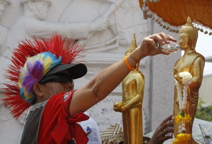 The Festival of Water in Thailand (22 pics)