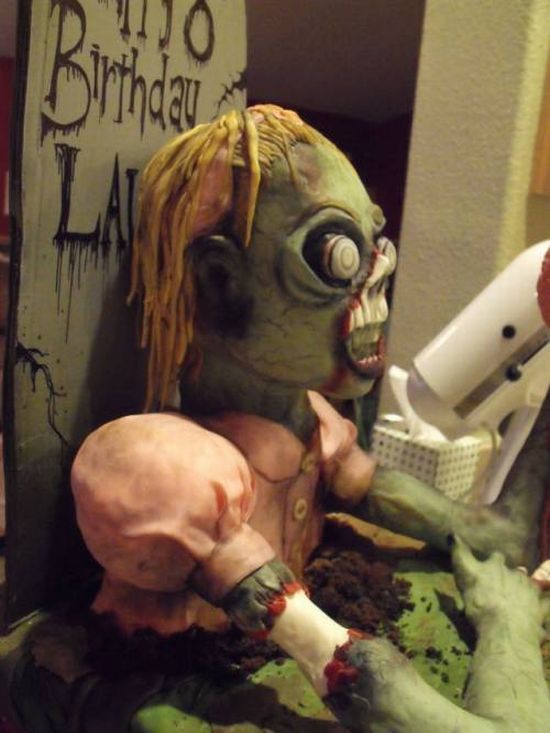 Zombie Cake (13 pics)